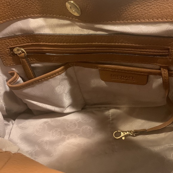 Michael Kors leather shoulder bag - Picture 5 of 6